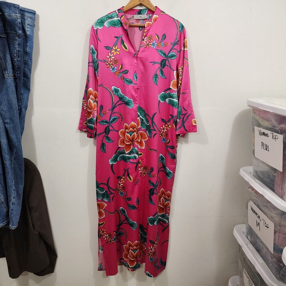 Natori Hot Pink Satin Floral Caftan Mandarin neckline Womens S Resort Lounge - Picture 10 of 11